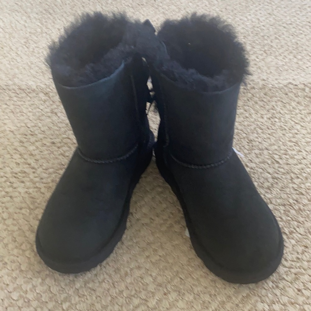 Super cute! New uggs for kids